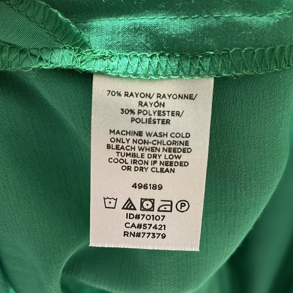 LOFT Kelly Green Blouse NEW w/ Tags - Picture 5 of 6